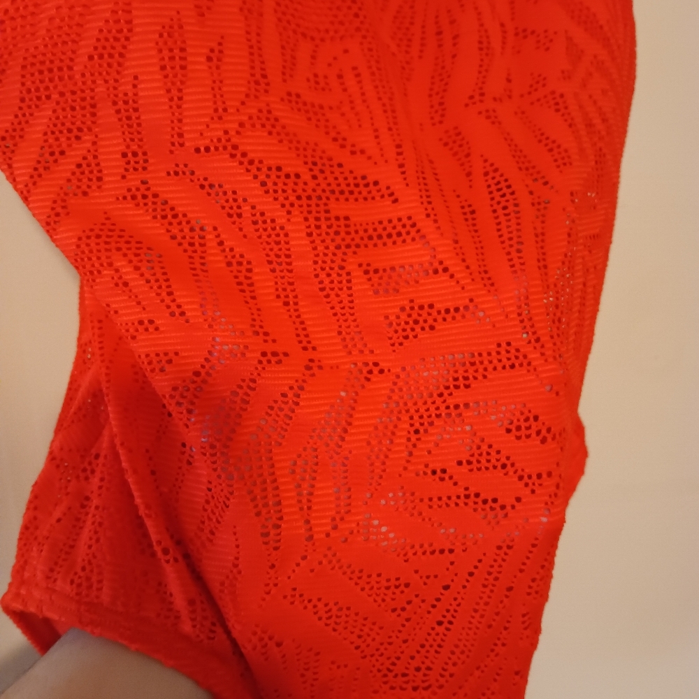 Carmen Marc Valvo Women's Crochet Mesh One-Piece Swimsuit, Persimmon/Red Size 14 - Picture 2 of 11